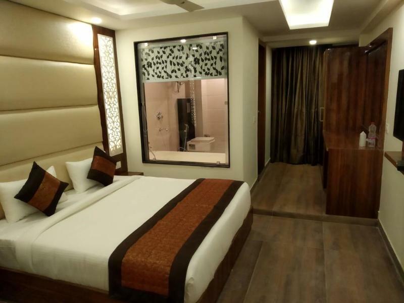 Hotel Viva Palace New Delhi Exterior photo